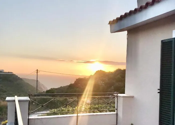 Ferienhaus Les Oliviers Sunset Sea View On Petani Vóvikes