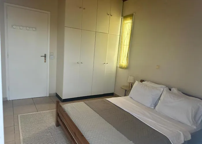 Tatil Evi Les Oliviers Sunset Sea View On Petani Vóvikes