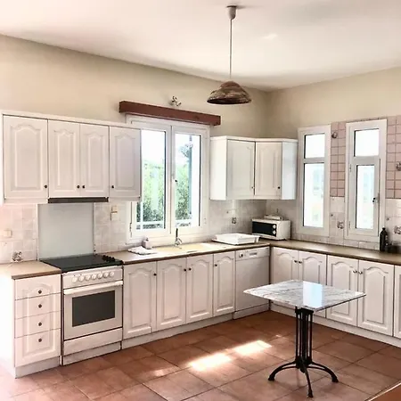 Les Oliviers With Sea View On Petani Дом отдыха Вовикес